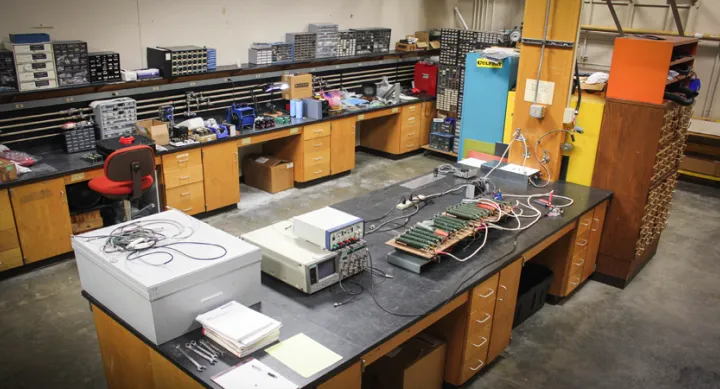 UT-CEM Motors Lab